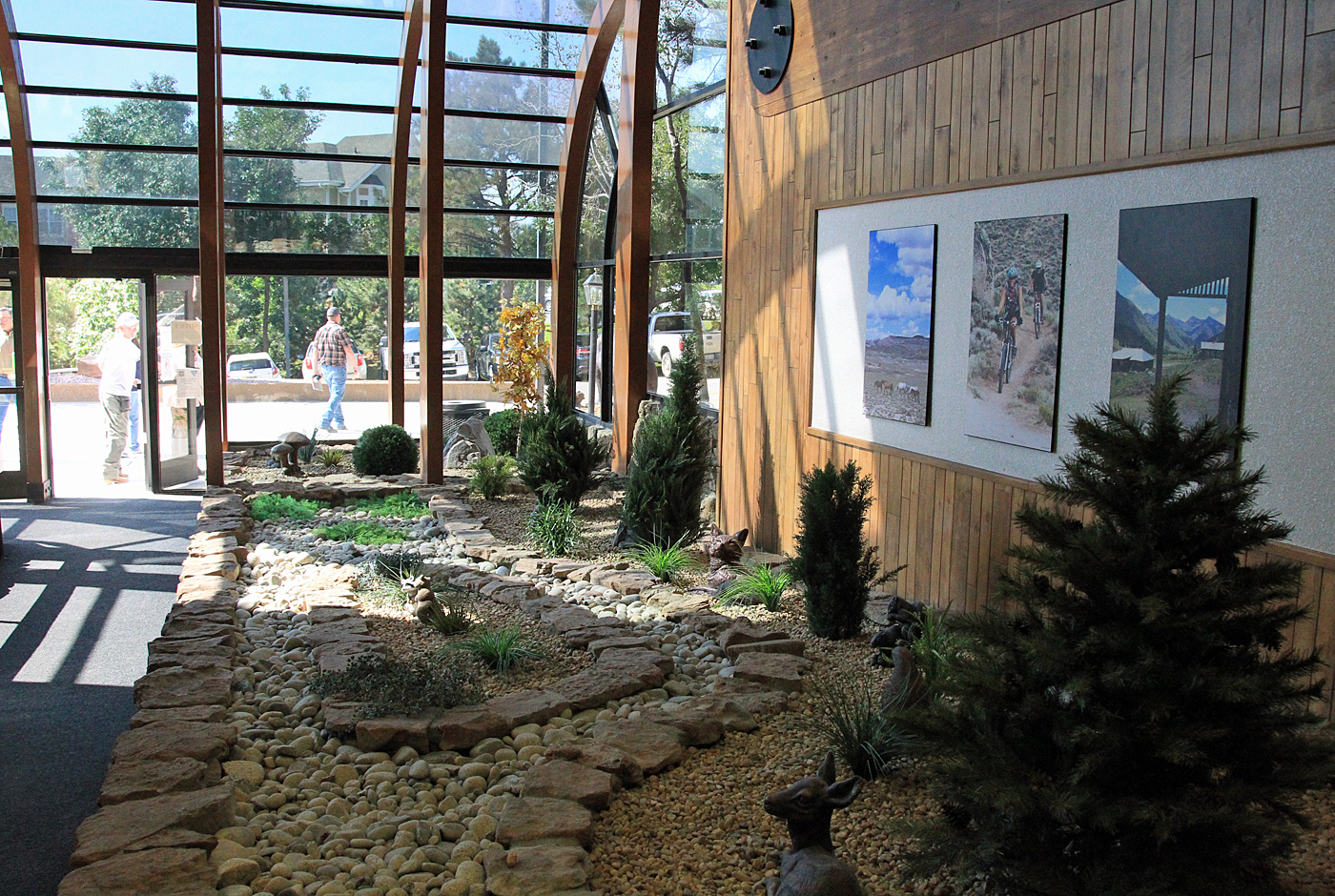 080917SCBphotoBLMoffice2